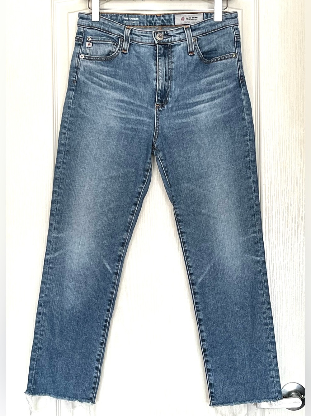 AG Adriano Goldschmied
Isabelle High Rise
straight crop Size 28